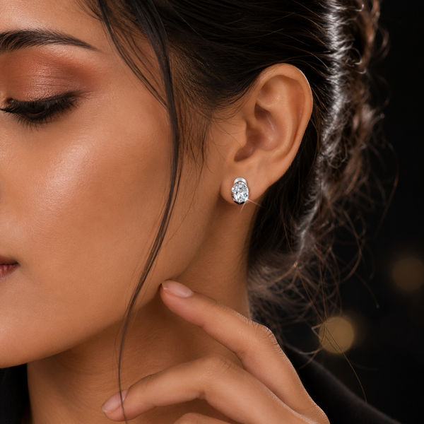 Blooming bloom diamond look studs